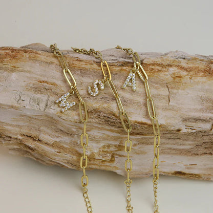 Pulsera de Encanto de Letra Minimalista | Oro