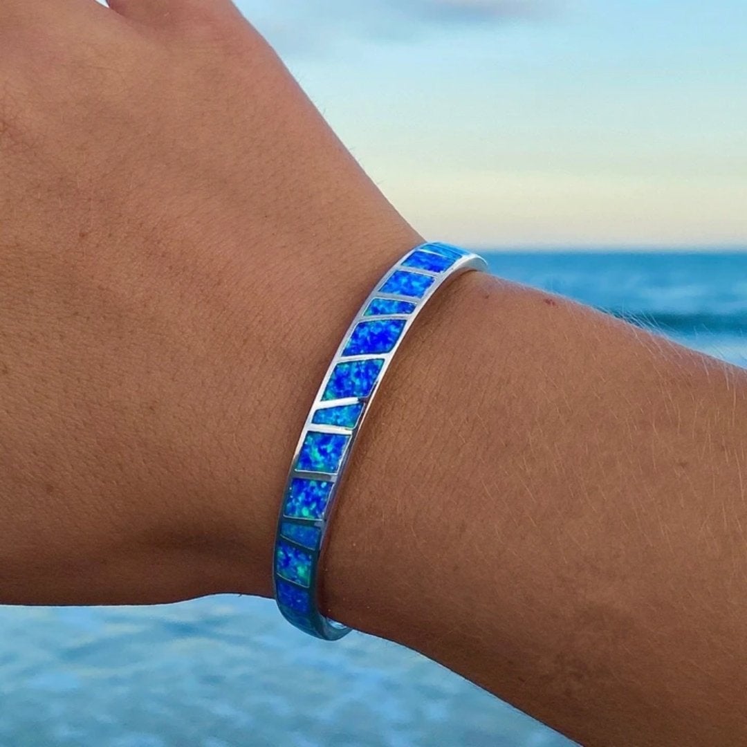 Pulsera de ópalo azul y plateado