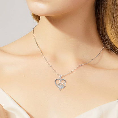 Collar de Plata de Ley con Huella y Corazón con Zirconia